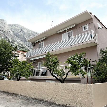 Apartmani Vinko Baška Voda Exterior foto