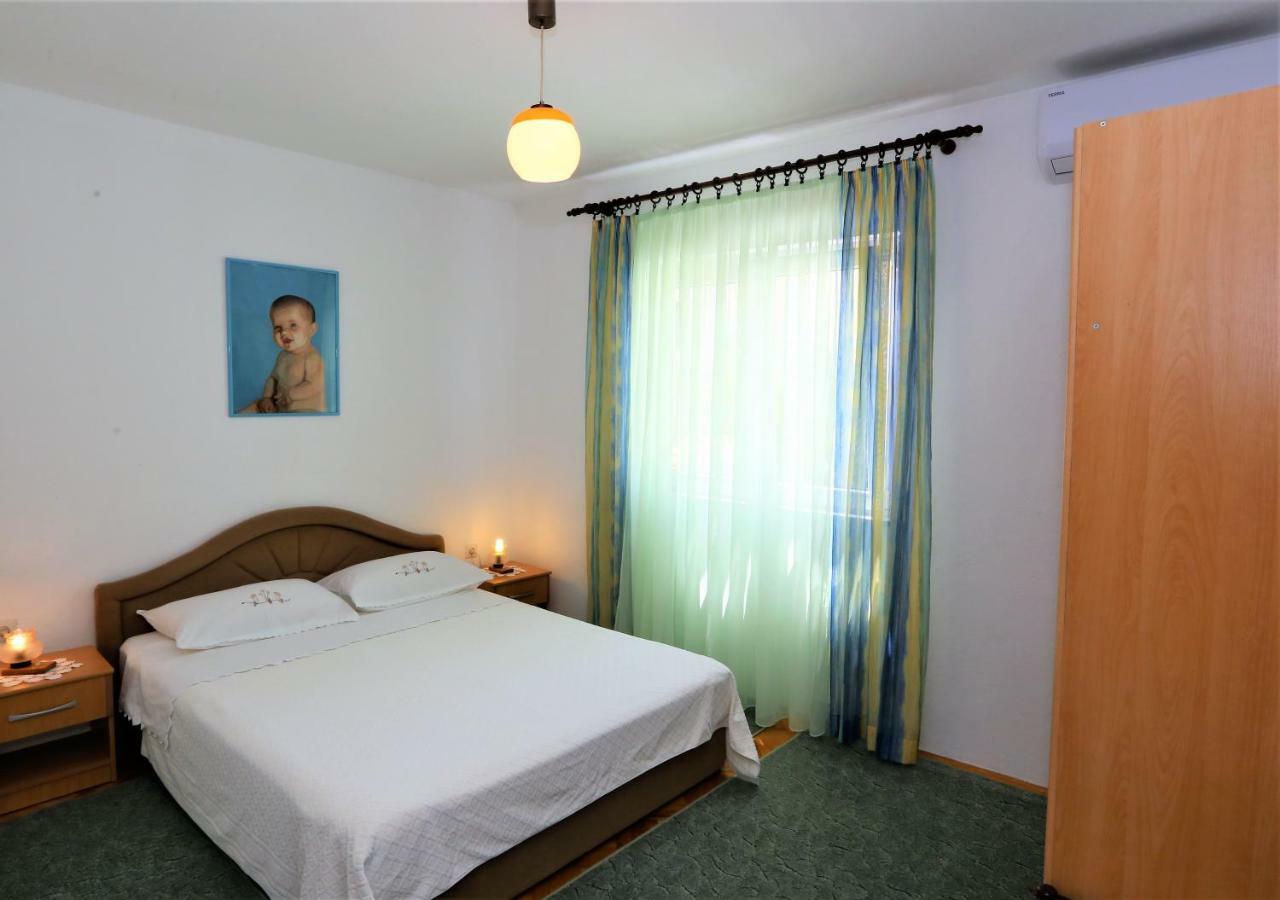 Apartmani Vinko Baška Voda Exterior foto
