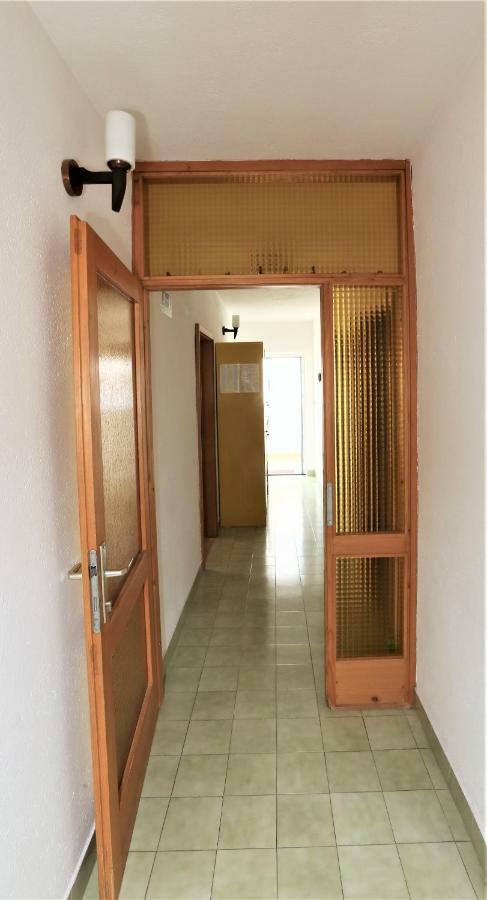 Apartmani Vinko Baška Voda Exterior foto